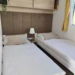 Izzi Mobile - Terra Park Spiritos Сasa de vacaciones